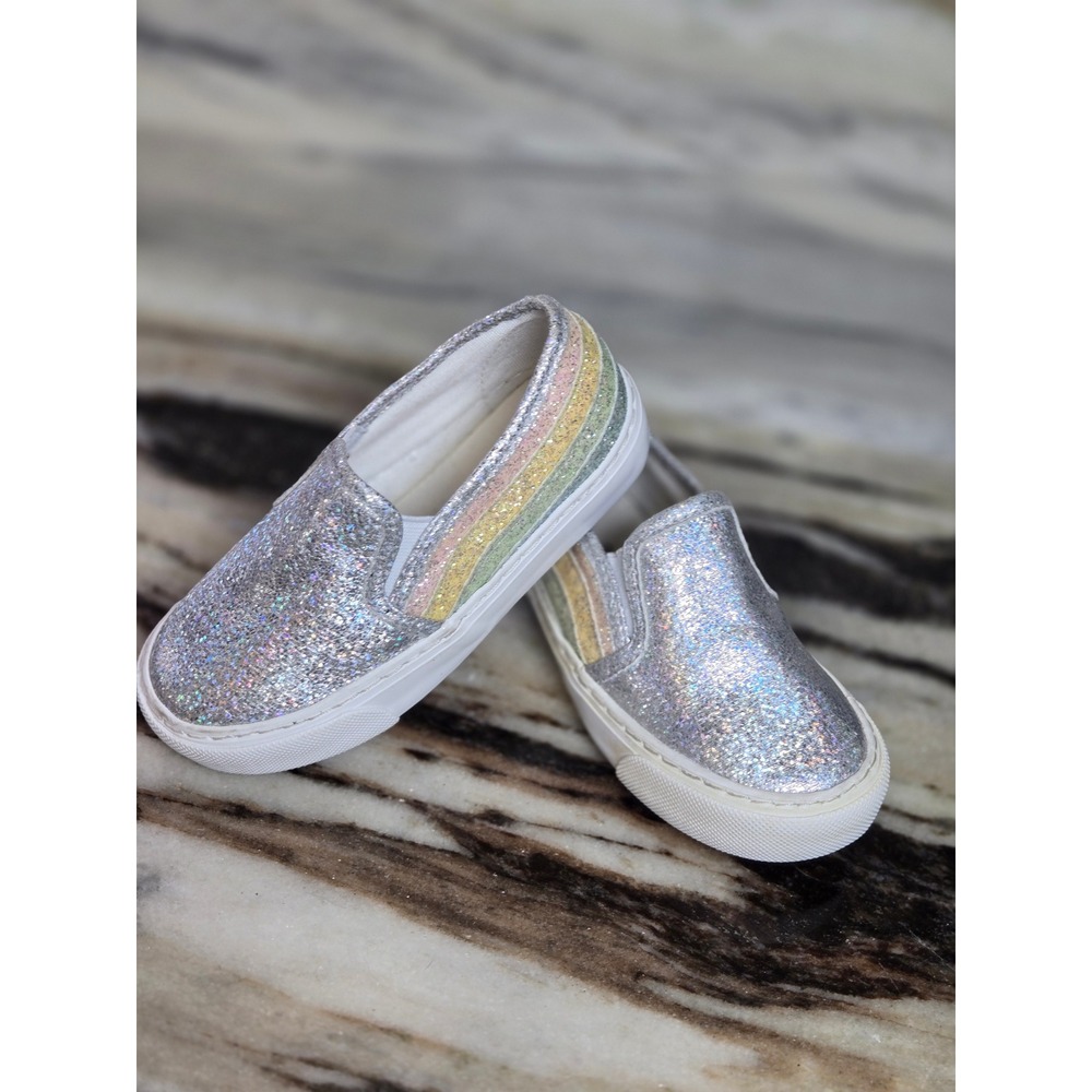 Olive & Edie Girls Silver Glitter Rainbow Stripe Slip On Sneakers Low Top Shoe 8